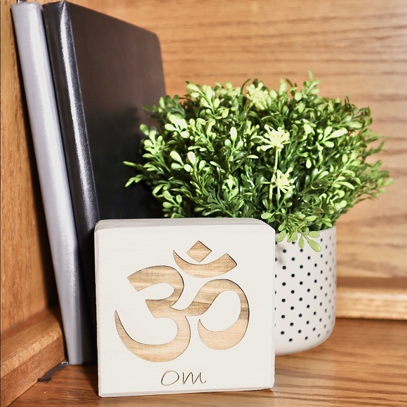 Om Laser Engraved Wood Yoga Sign - Antique White - Picture 4 of 4